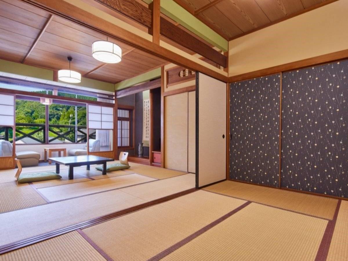 亀の井ホテル 阿蘇 パークリゾート本館 檜風呂付 和室16畳（禁煙）