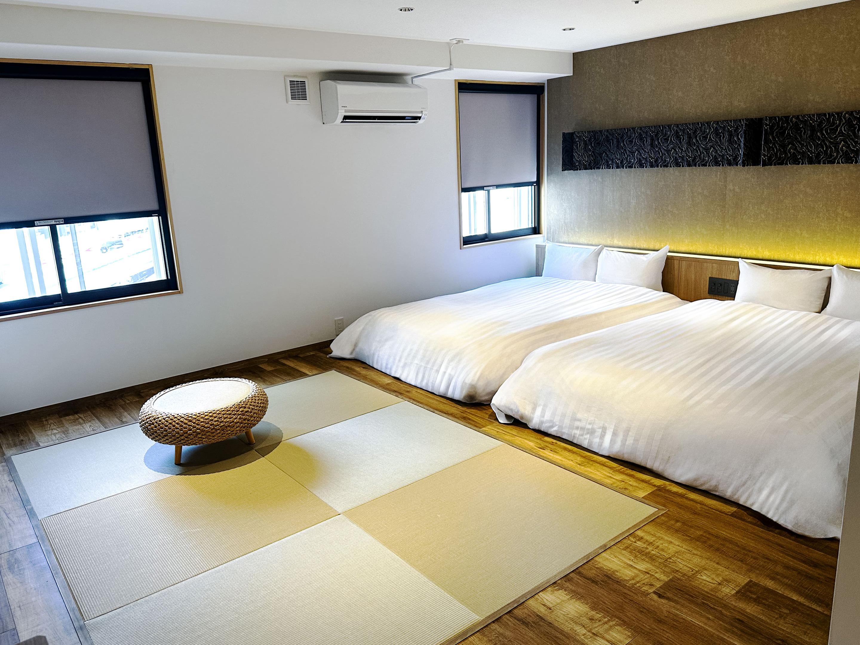 Kobe PortTower HotelTwin Room Suite Non-Smoking