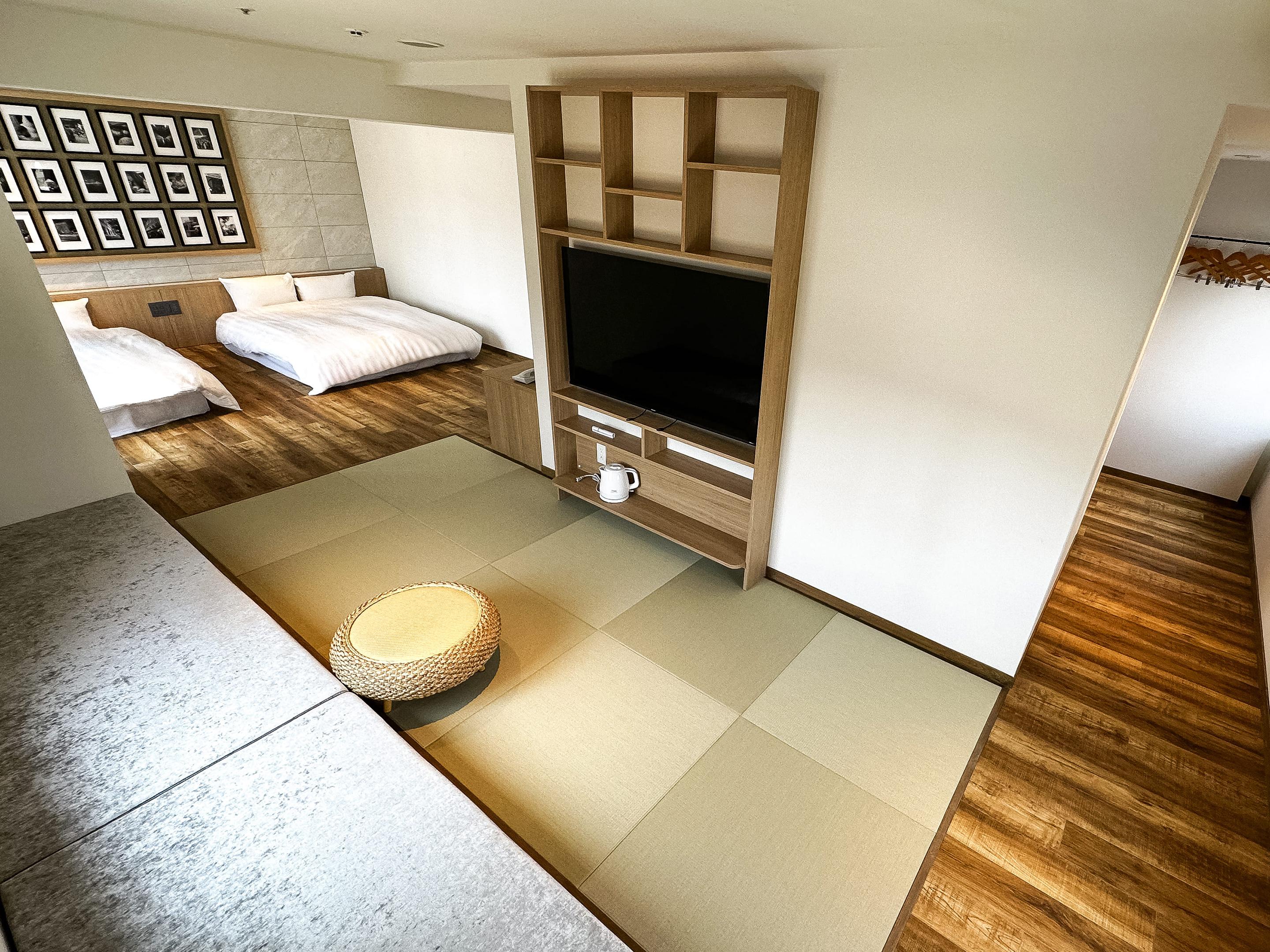 Kobe PortTower HotelTwin Room Suite Non-Smoking
