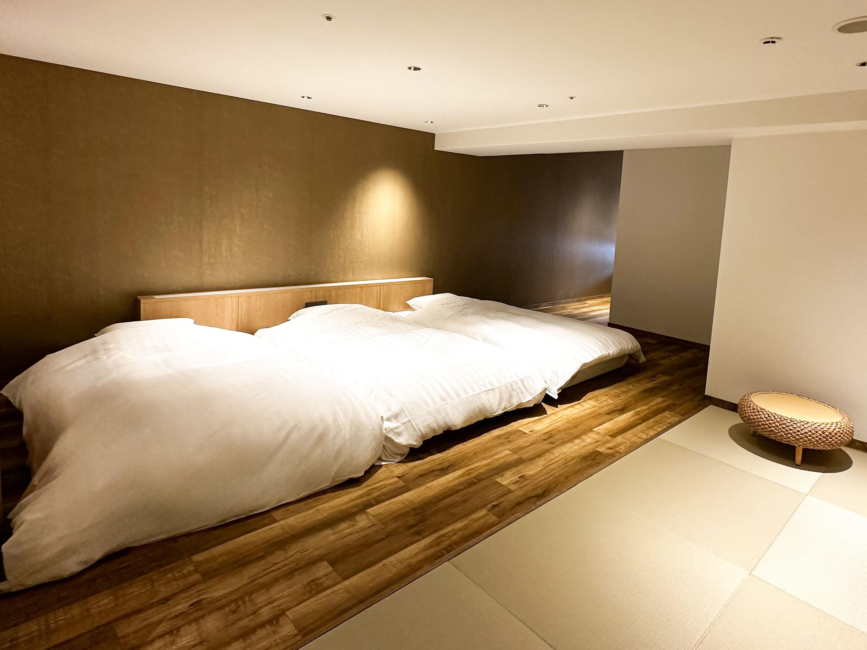 Kobe PortTower HotelTriple Room Suite Non-Smoking