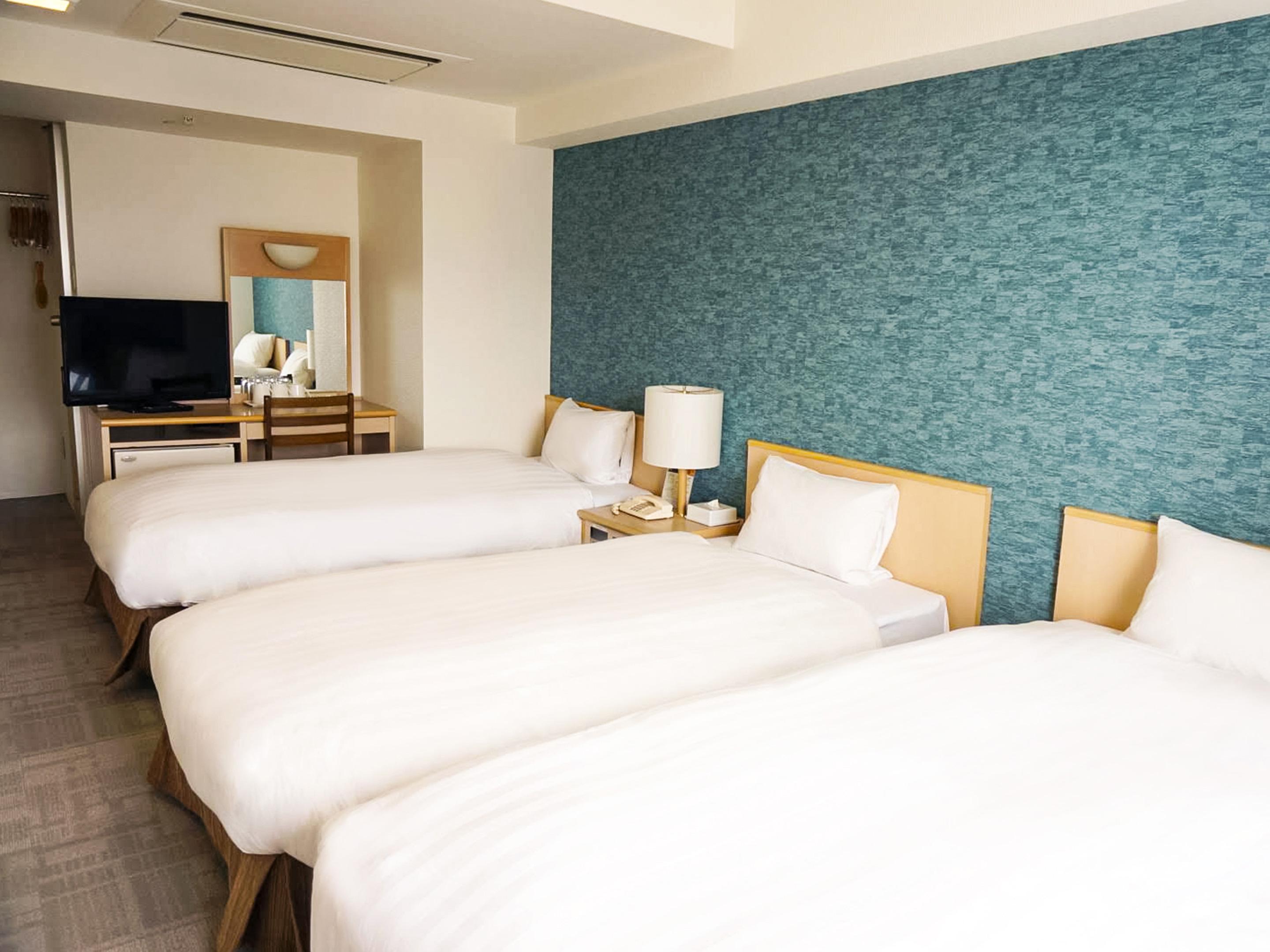 Kobe PortTower HotelTriple Room Standard Non-Smoking