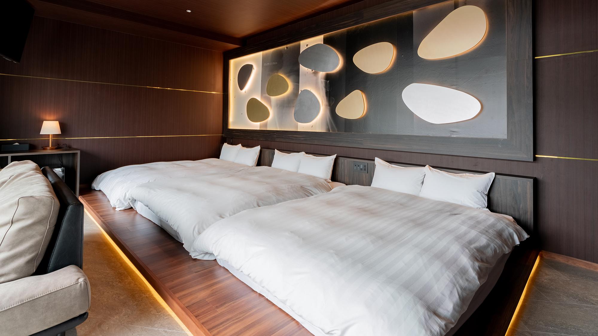 Kobe PortTower HotelTriple Room Suite Non-Smoking