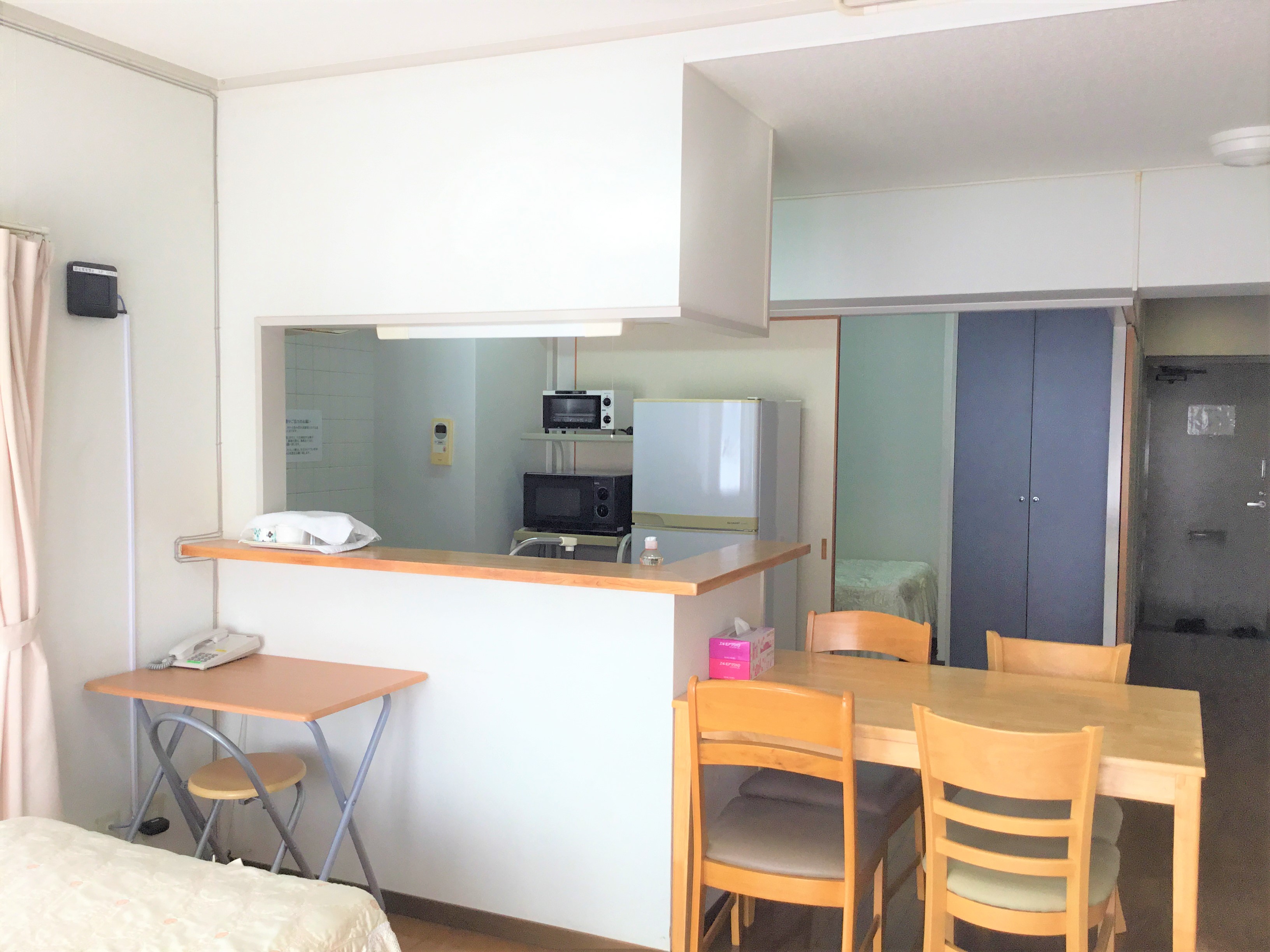 沖縄ウィークリーハーバービューマンション 本館【本館】ファミリータイプ洋室B　ダブルベッド2台　禁煙
