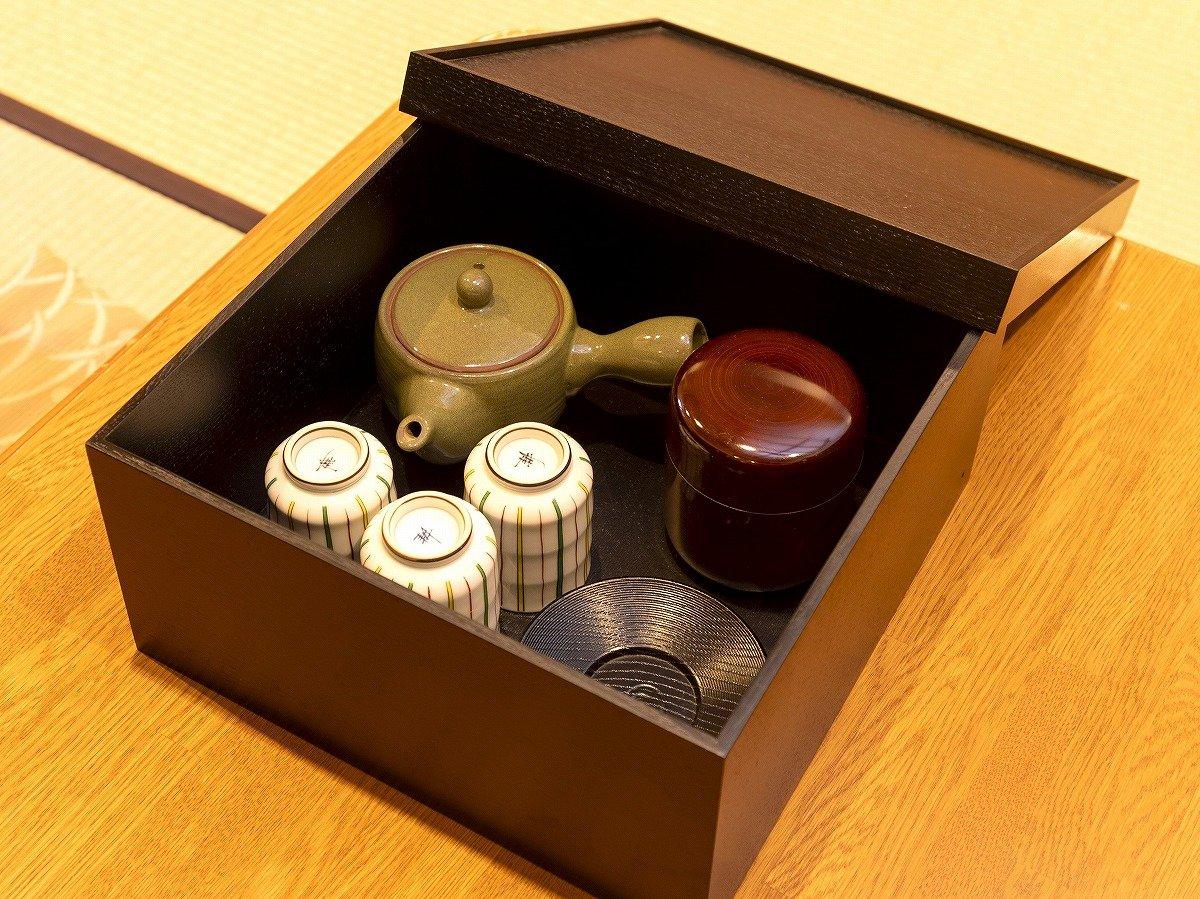 山荘 四季庵【スタンダード【1間 和洋室】半露天温泉付き和洋室（禁煙）