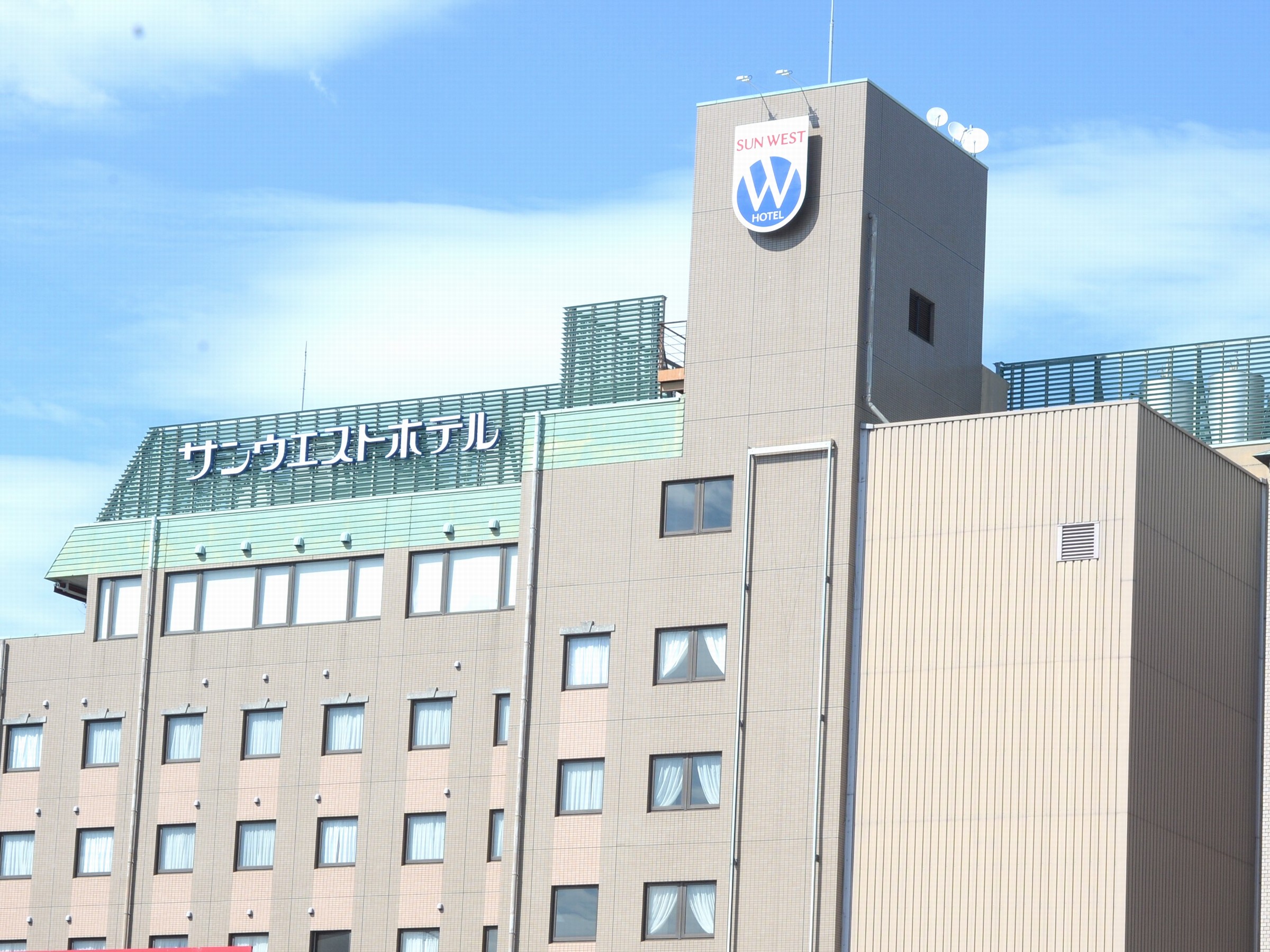 サンウエストホテル佐世保■禁煙カップル・【Wi-Fi無料・ベッド幅120ｃｍ】