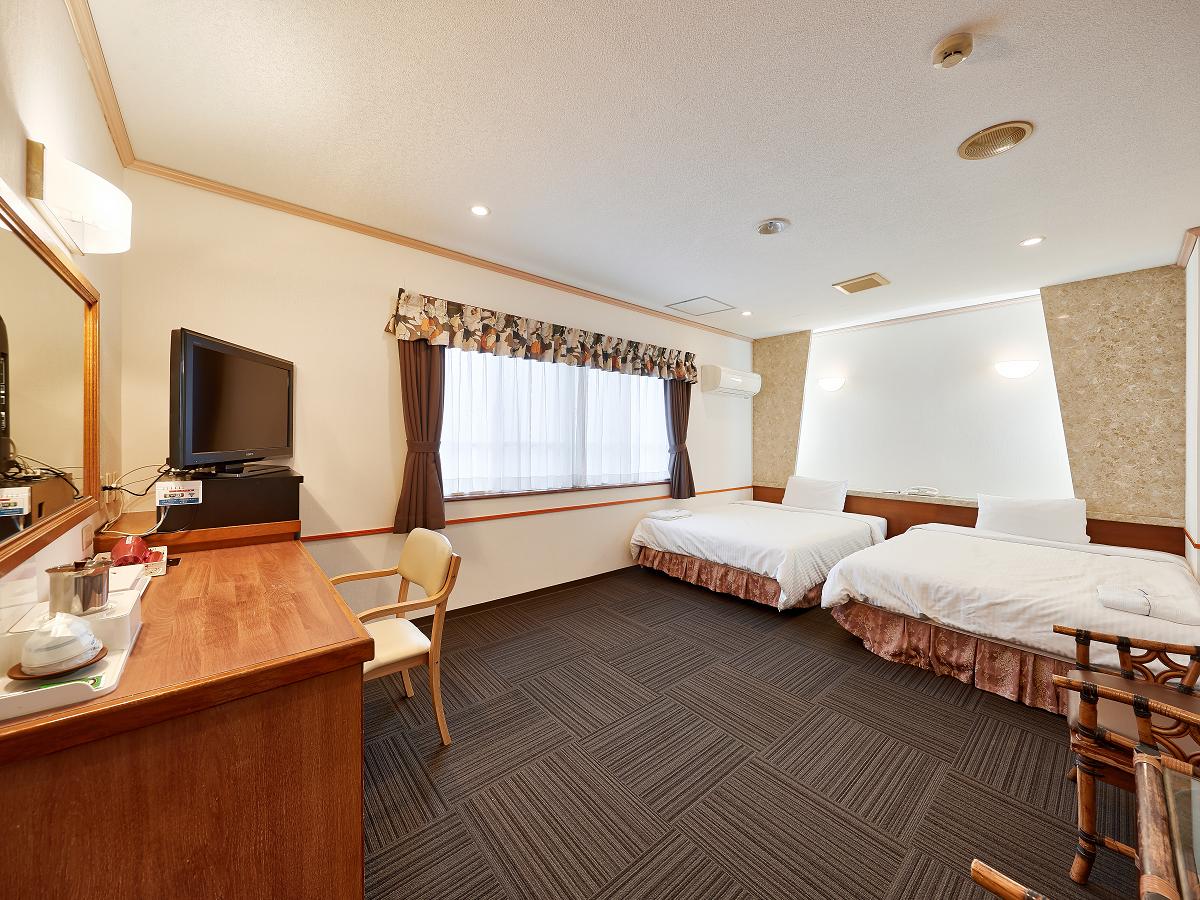 Crown Hotel OkinawaTwin Room Standard Non-Smoking