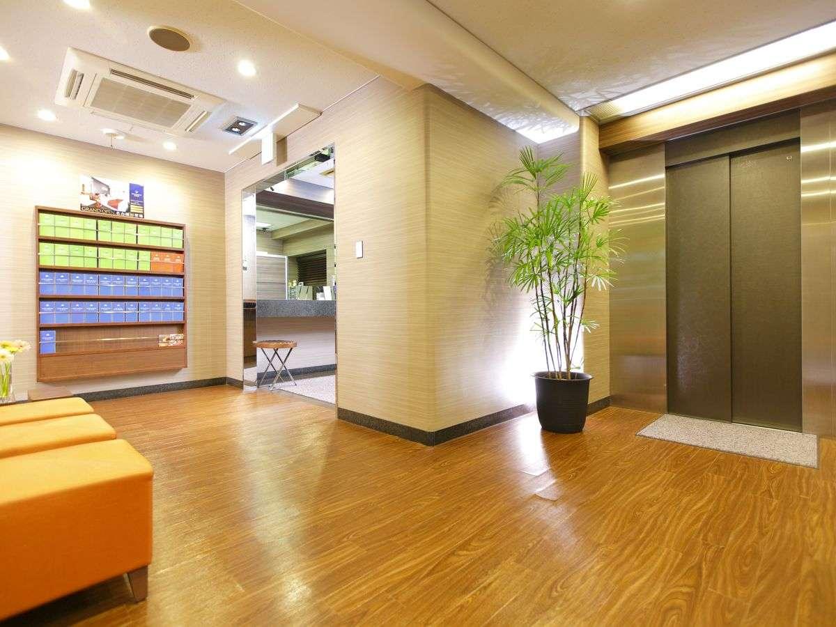 フレックステイイン常盤台コーナーセミダブル★洋室１３㎡ 角部屋 電子レンジ設置