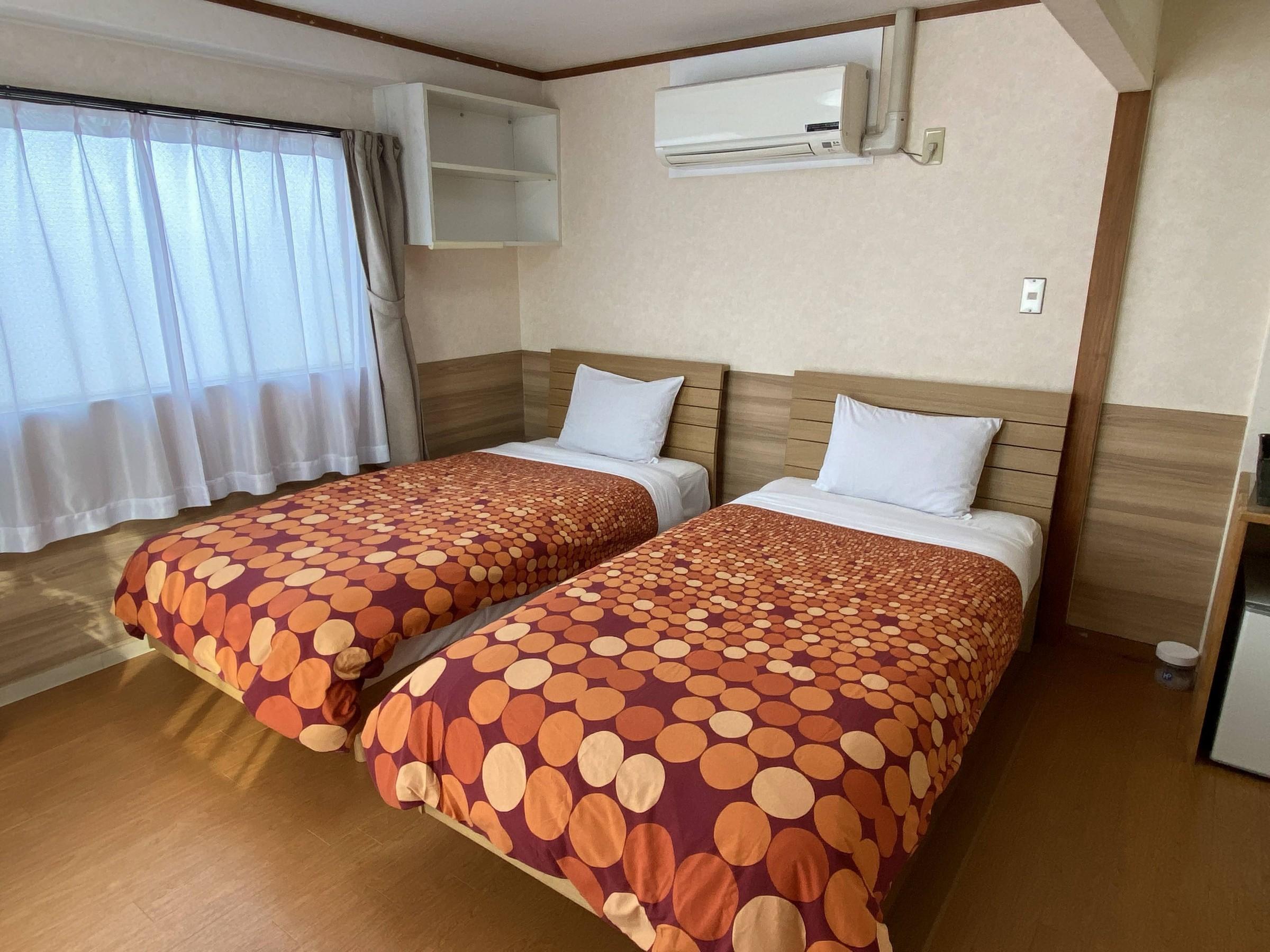 교토 우라라카 게스트 하우스Twin Room Standard Town view Non-Smoking