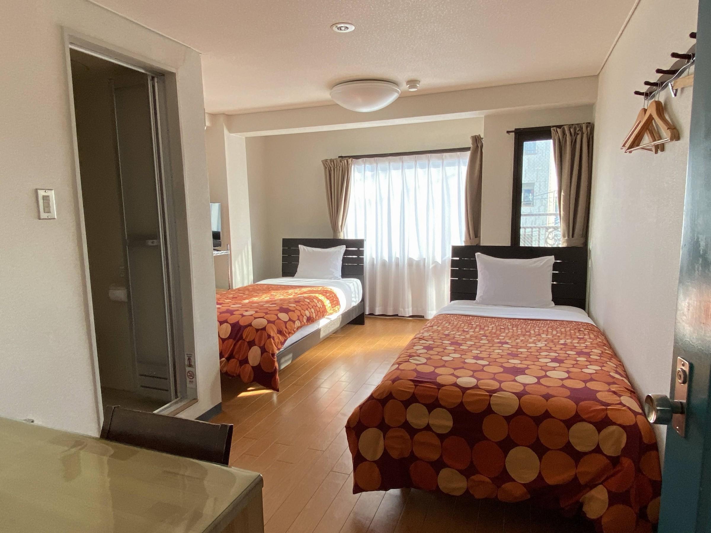 교토 우라라카 게스트 하우스Twin Room Standard Town view Non-Smoking