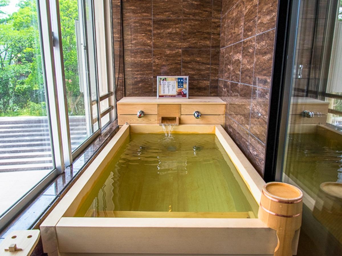 LiVEMAX Resort Kaga-YamashiroTwin Room Suite Mountain view Smoking