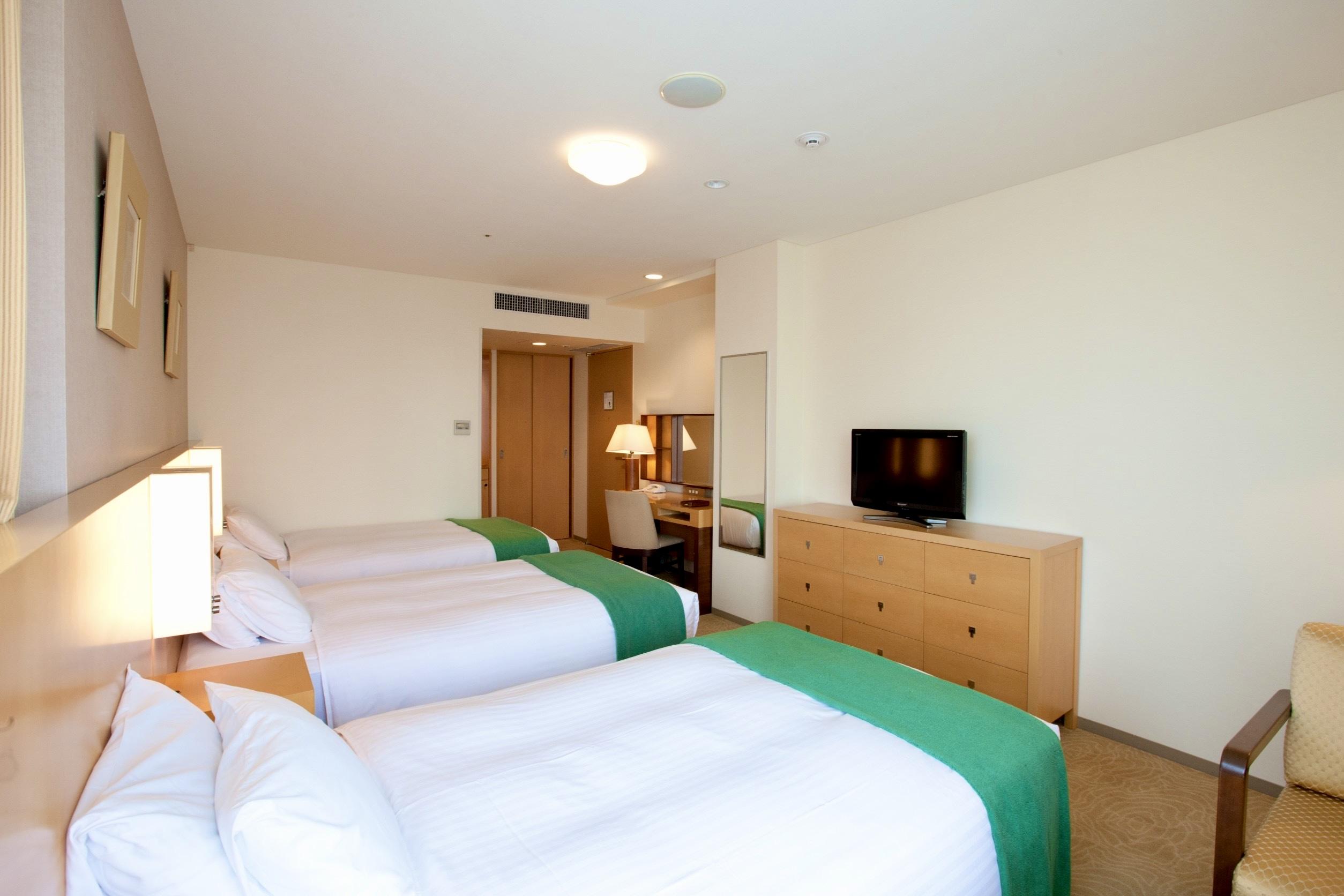 Hotel Kitano Plaza RokkosoTriple Room Regular Non-Smoking