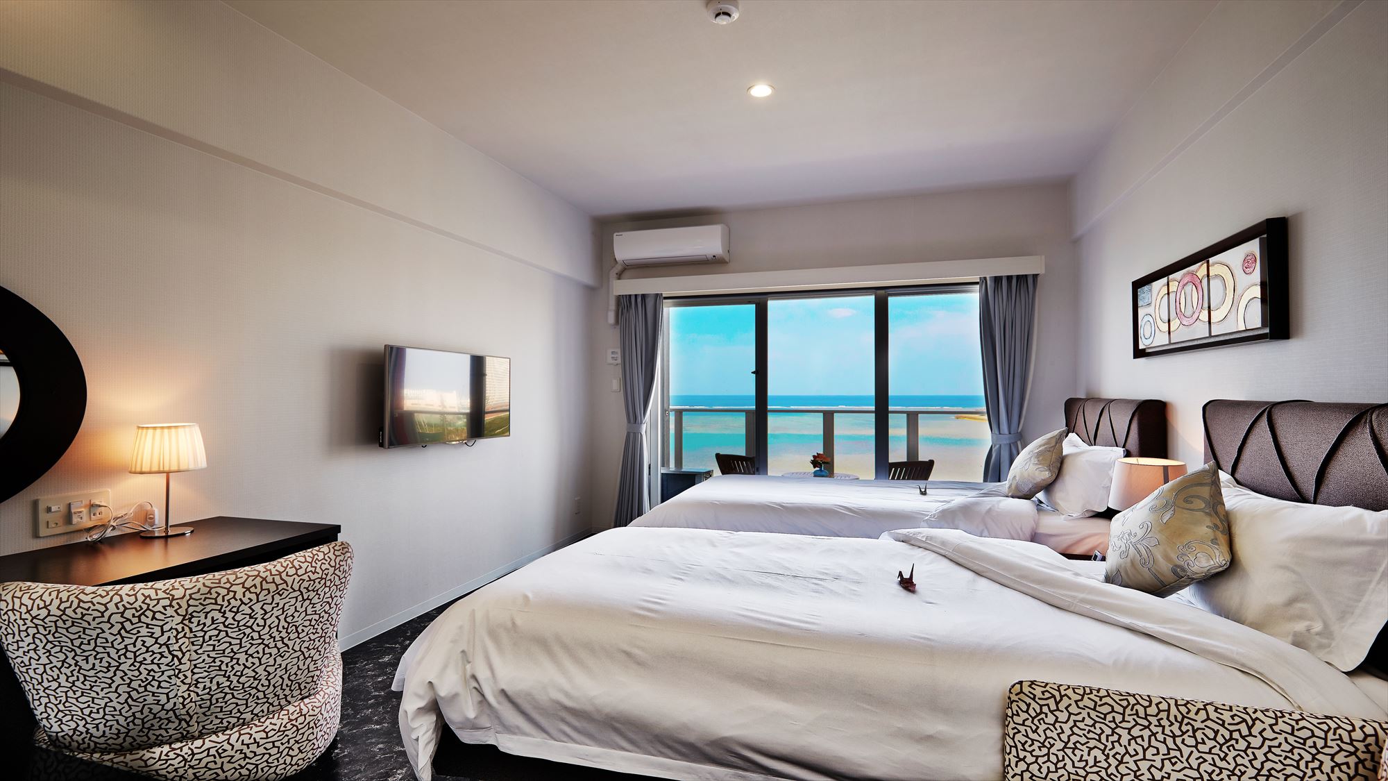 Beach Front Tower MihamaTwin Room Deluxe Ocean view Non-Smoking