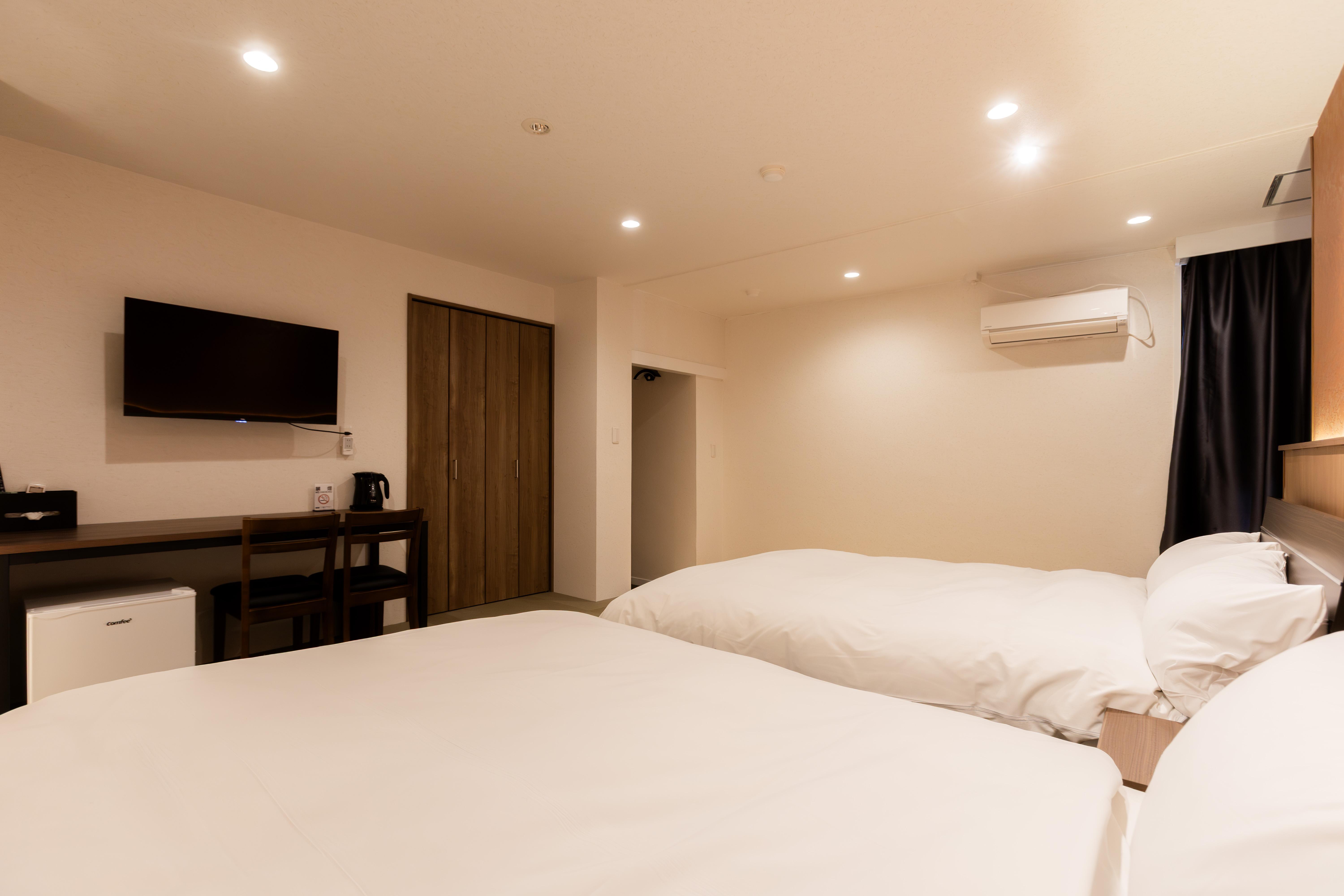 Miro Hotel 道頓堀洋式4人部屋