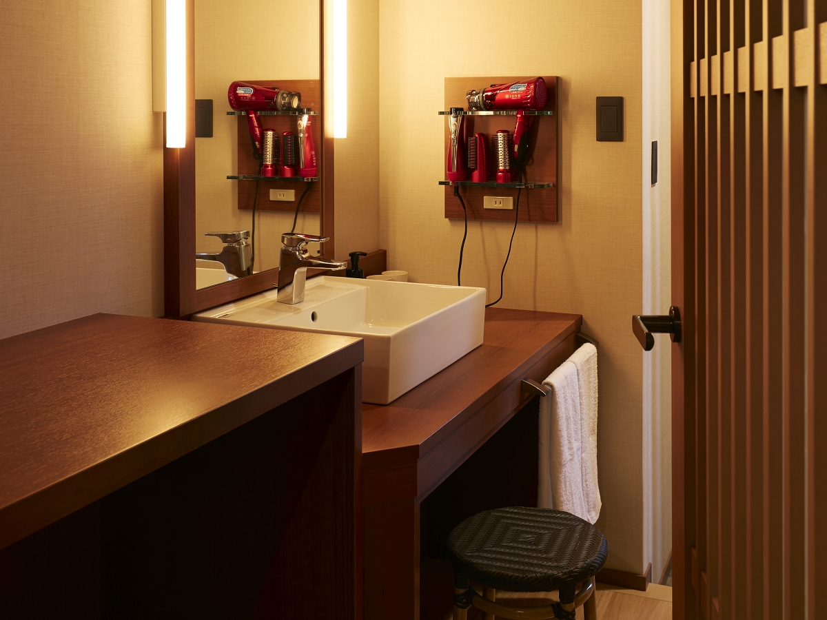 SAKURA SKY HOTEL【ツイン】シャワー/トイレ別　22.2平米