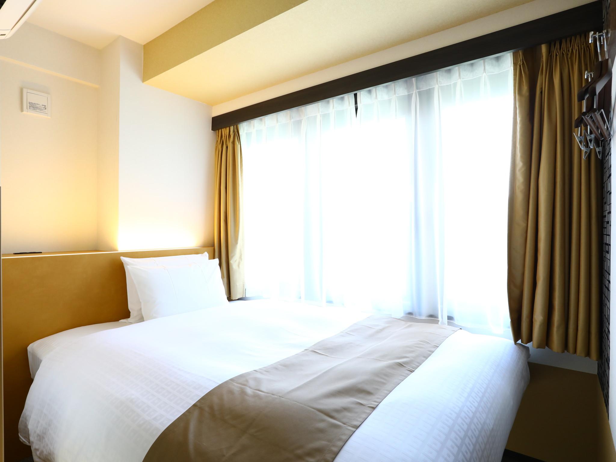 KOKO HOTEL 上野駅前【全室禁煙】スタンダードダブル／14平米／140cm幅×1台