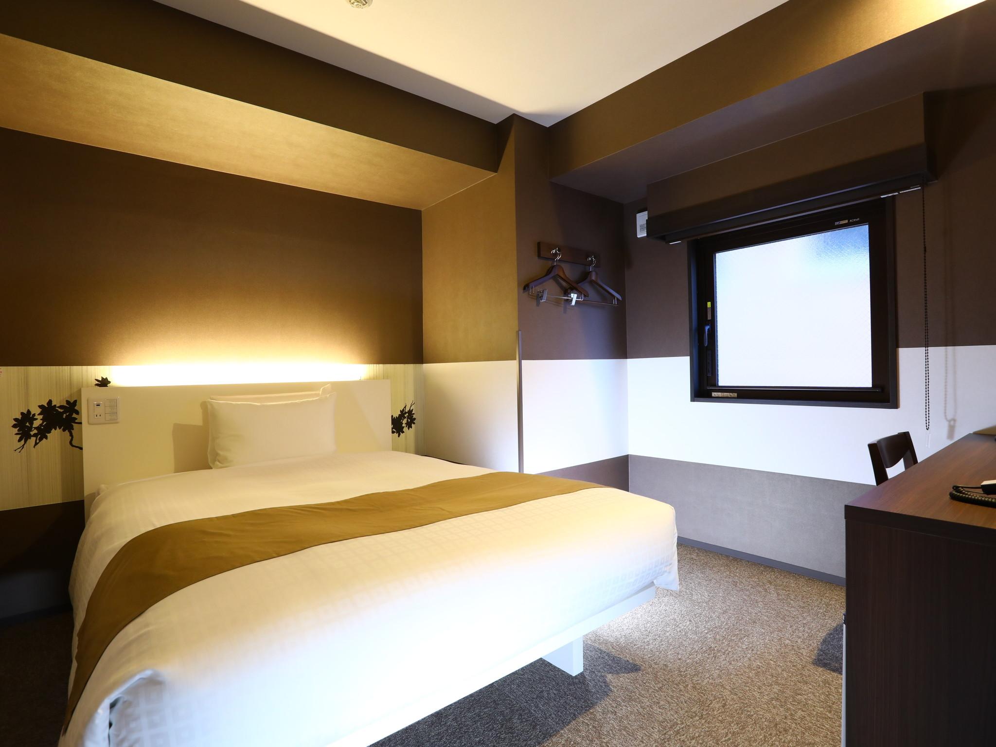 KOKO HOTEL 上野駅前【全室禁煙】デラックスダブル／15平米／140cm幅×1