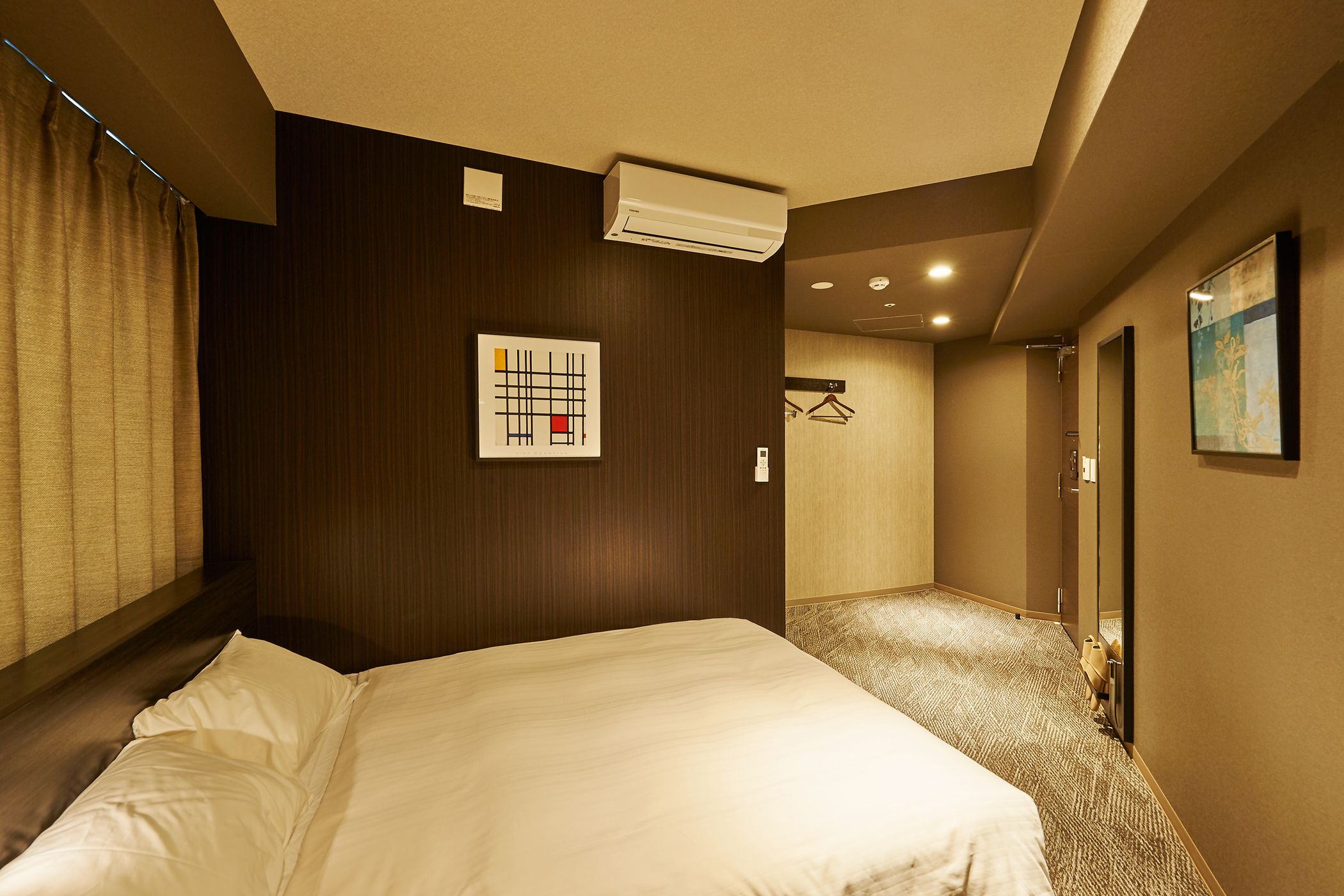Welina Hotel 中之島 EAST【禁煙】ダブルルーム～高品質なベッドで心地よい眠りを～
