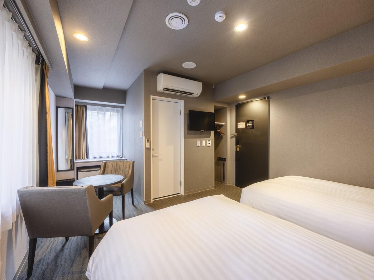 KOKO HOTEL 新橋御成門【禁煙】スタンダードツイン／22平米／120cm幅×2台