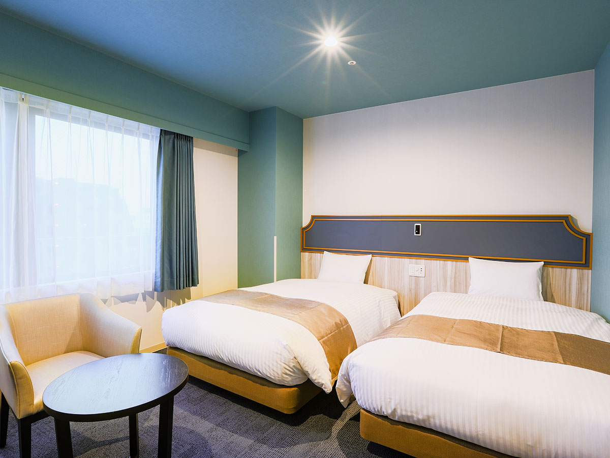 KOKO HOTEL 熊本上通【禁煙】デラックスツインルーム／27平米／120cm幅×2台