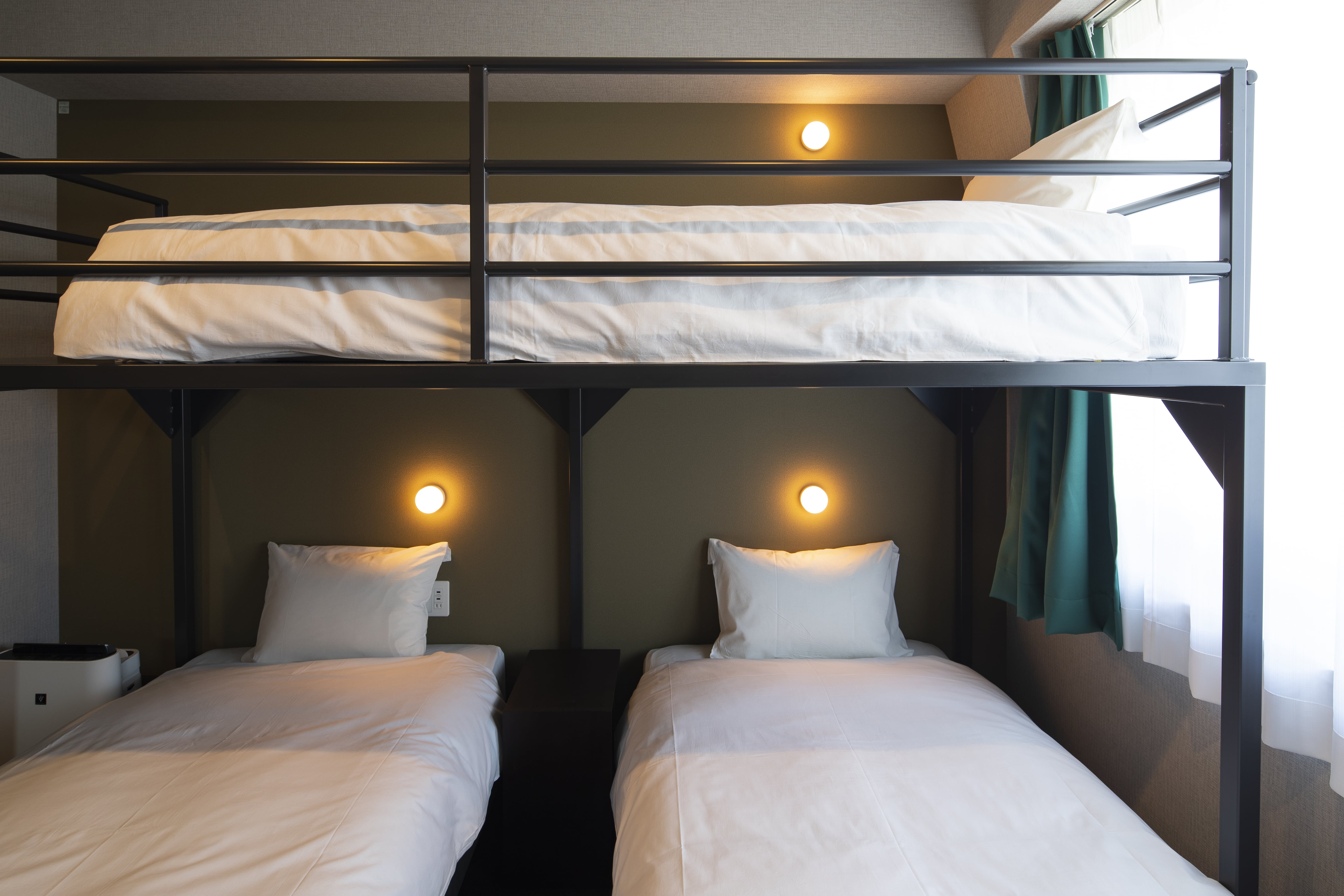 IMANO OSAKA SHINSAIBASHI HOSTEL【個室】ロフト付ツインルーム◆3名様定員(バス・トイレ完備）