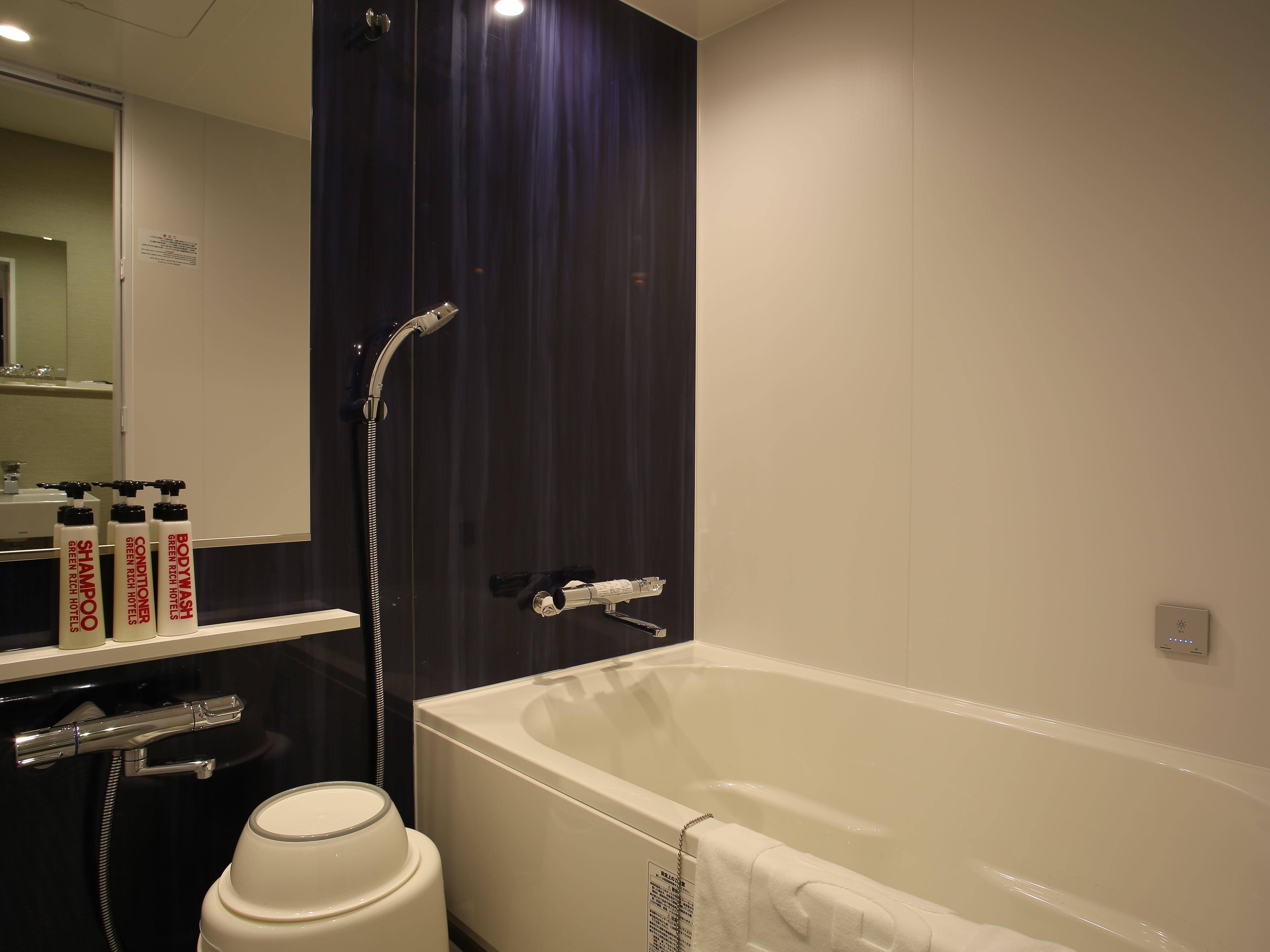 Green Rich Hotel & capsule Naha(Jinkou onsen・futamata no yu)Twin Room Smoking