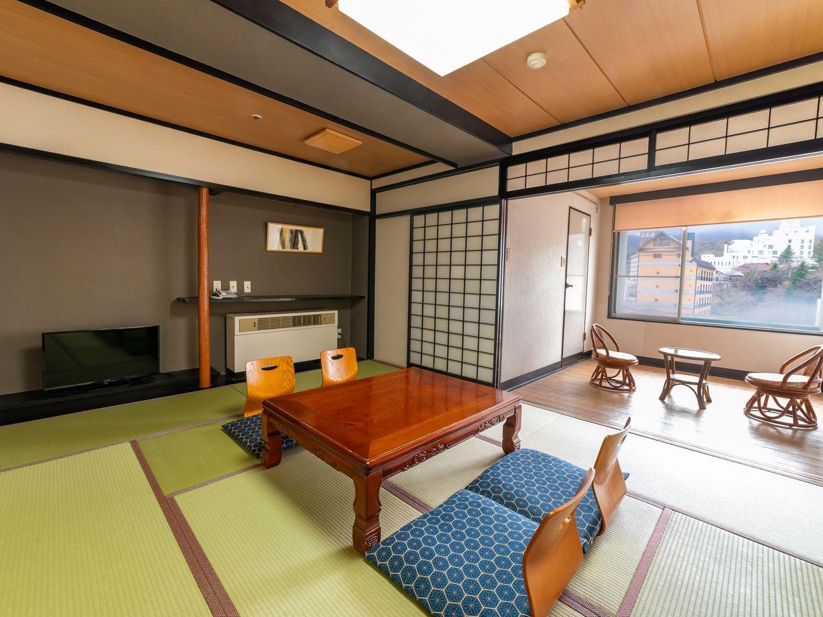 草津温泉 大東舘和室（10畳）湯畑側