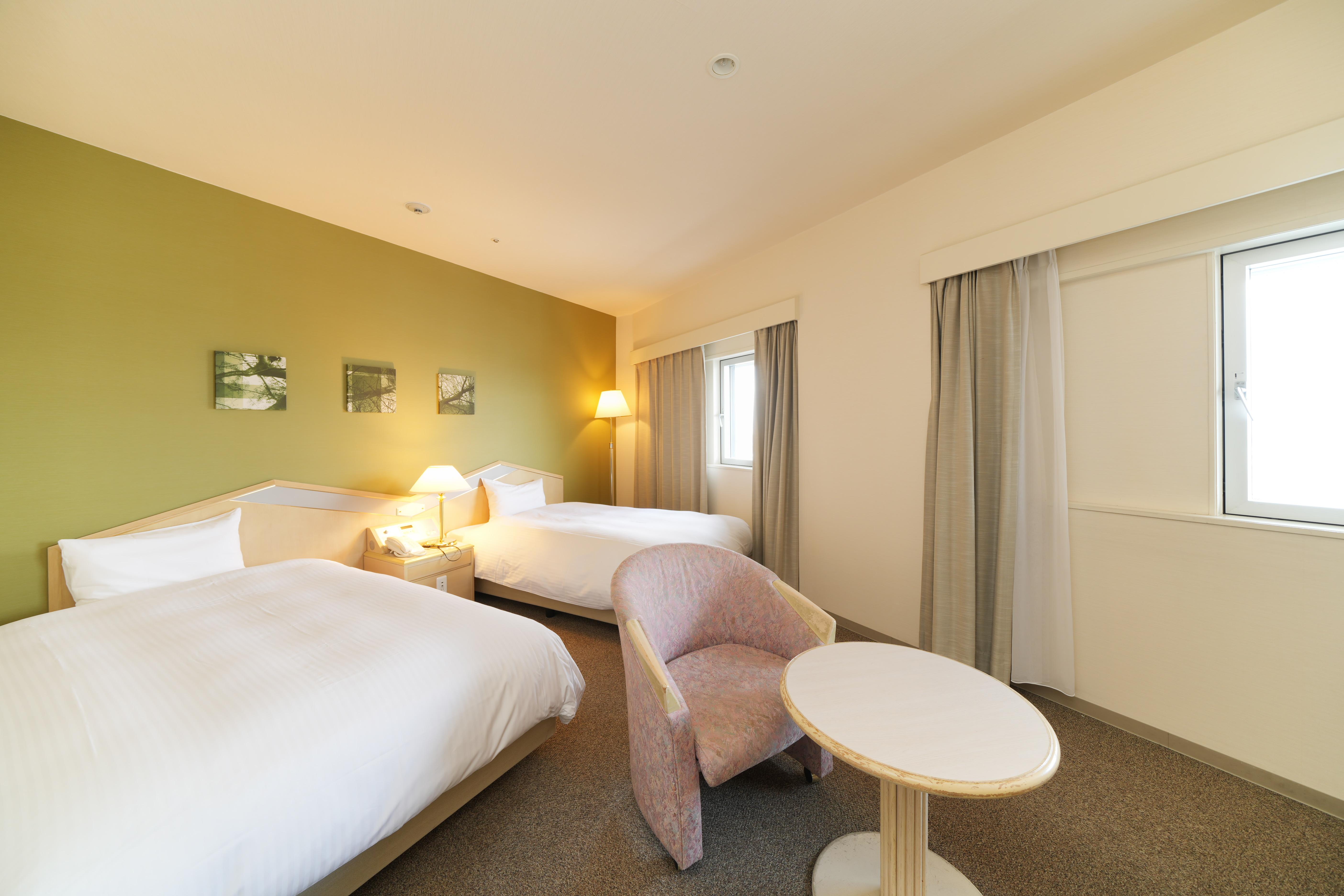 Shin Osaka Washington Hotel PlazaTwin Room Non-Smoking