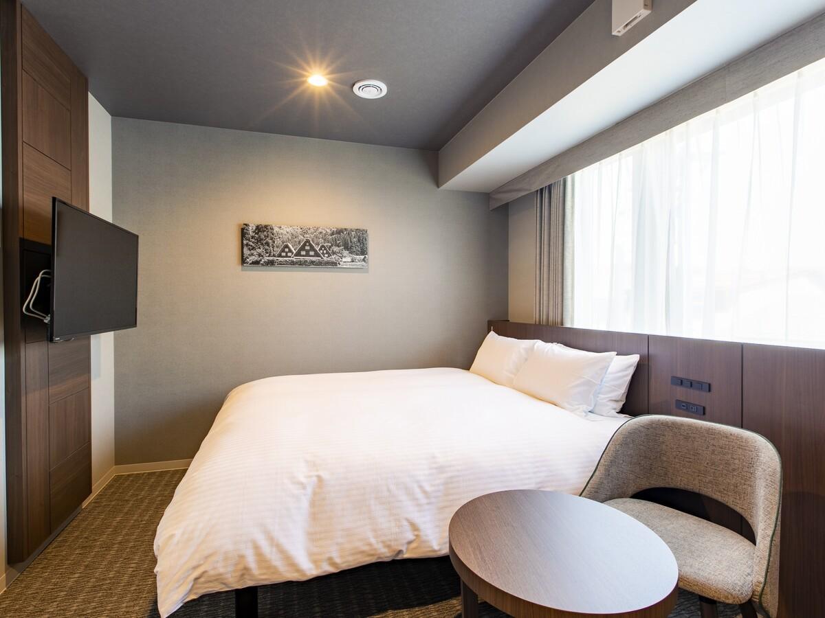 KOKO HOTEL 飛騨高山【禁煙】ユニバーサルクイーン／18平米／160cm幅×1台