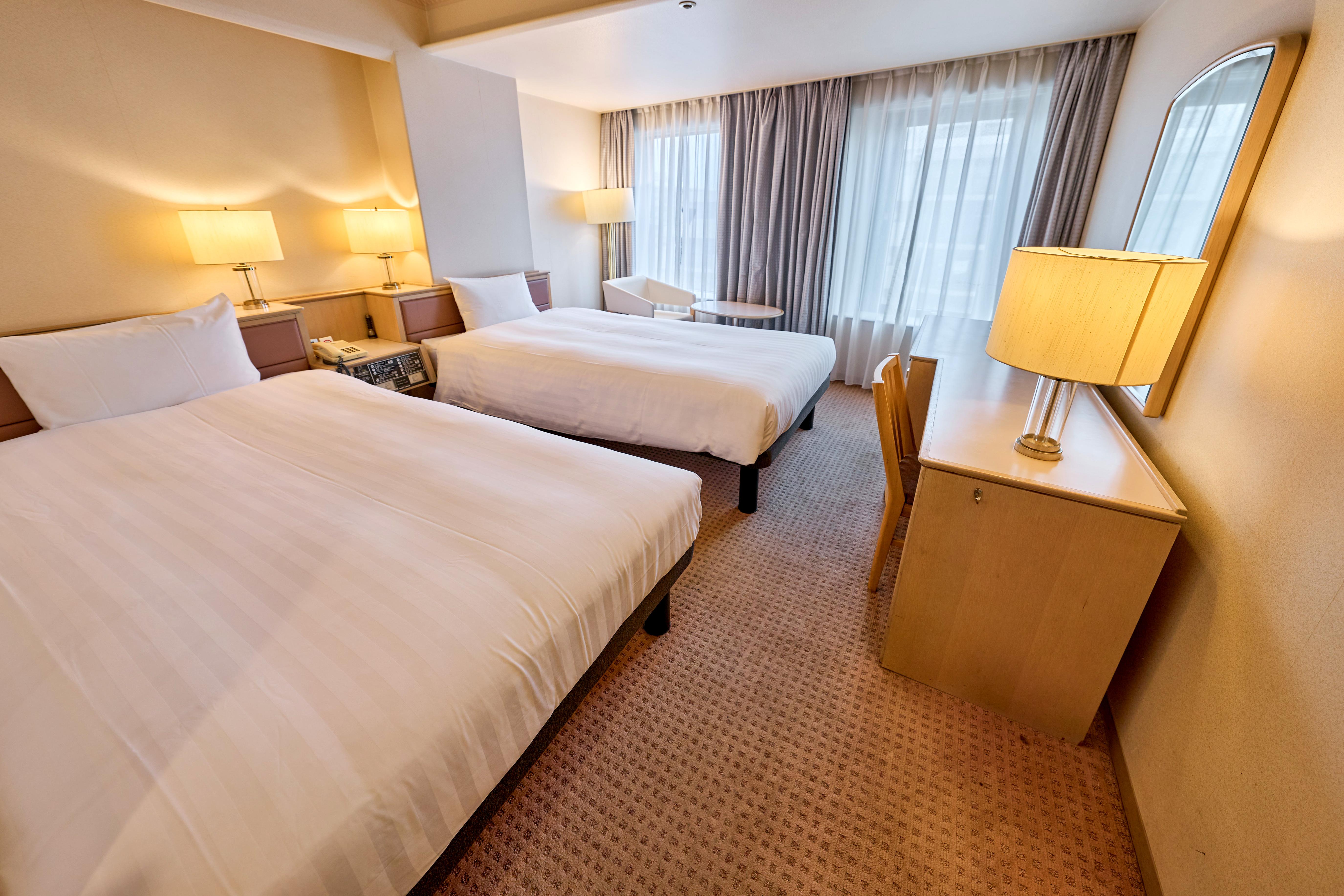 Smile Hotel Tokyo NishikasaiTwin Room Standard Smoking