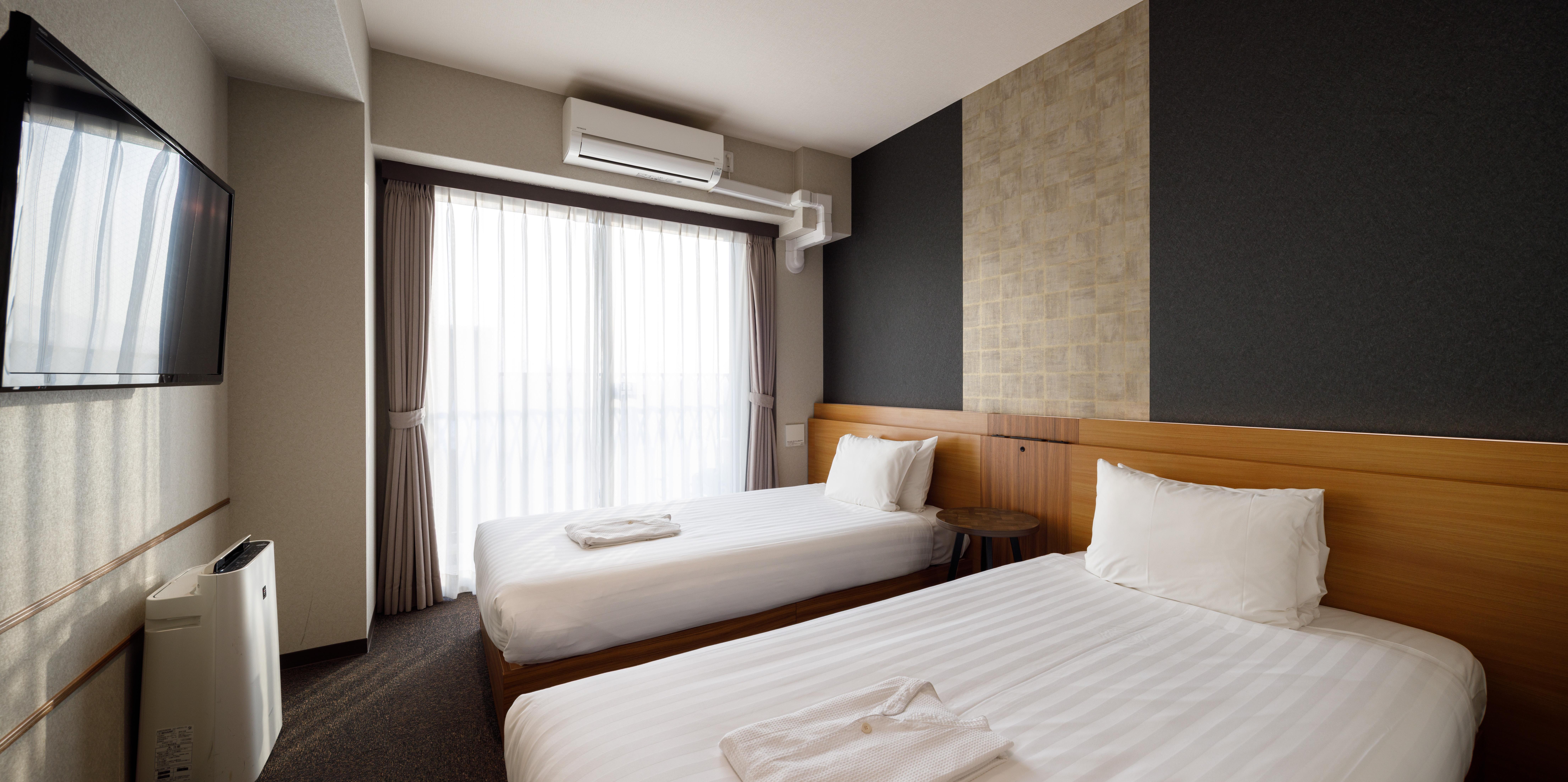 FIVE HOTEL OSAKAツインルーム【禁煙】110cmベッド×2台