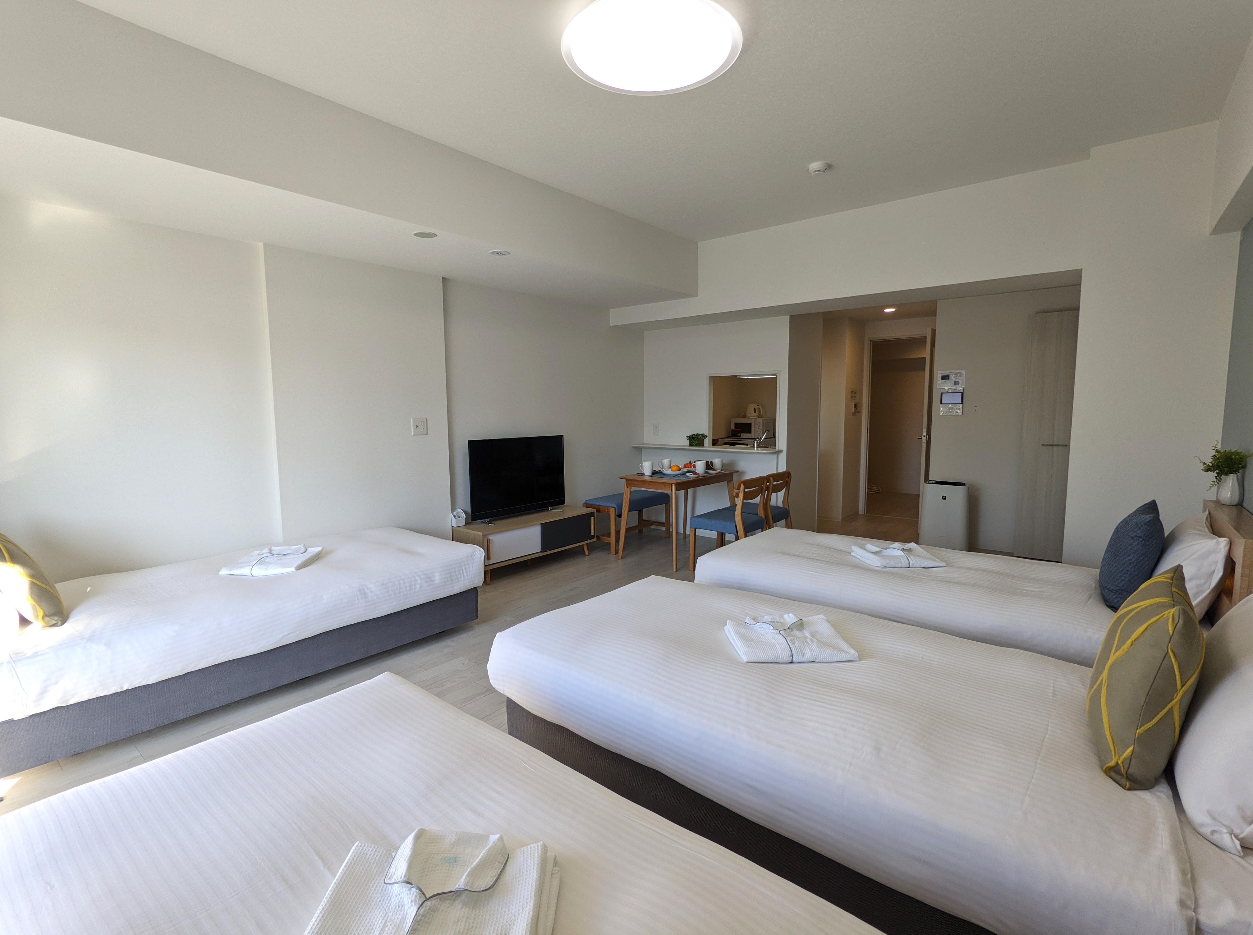 Esuriido Hotel Oosaka TsuruhashiQuad (4 beds) Standard Town view Non-Smoking